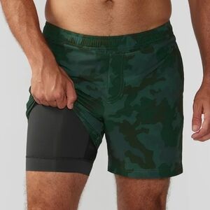 NWT Chubbies, The You Can't See Mes, 7" Inseam Lined Camo Shorts, Medium